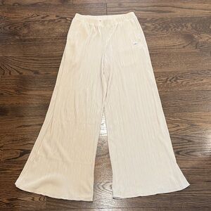 Alo Plisse pants size large